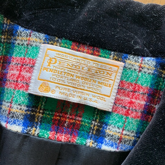 Pendleton Blazer - Picture 2 of 5